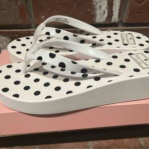 NEW Kate Spade Elena Platform Black White Polka Dot Sandals Flip Flop Womens  10